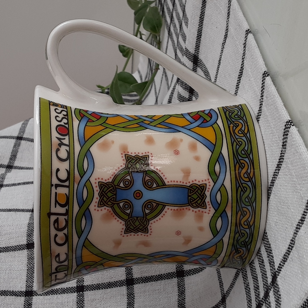 Celtic Cross Clara Mug Cup Bone China Irish Weave 8 oz Green Blue Yellow Red
